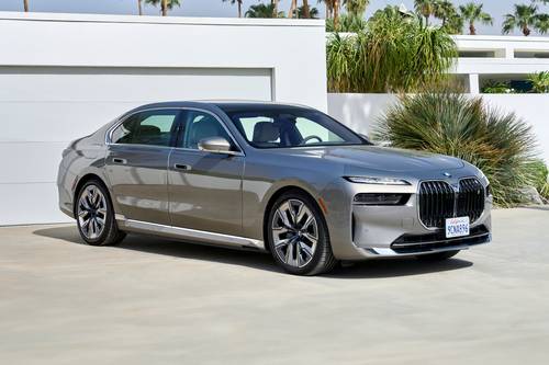 2025 BMW i7 xDrive60 Sedan Exterior Shown