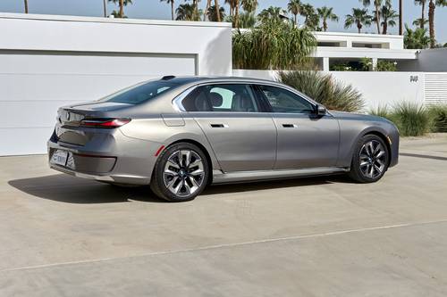 2025 BMW i7 xDrive60 Sedan Exterior
