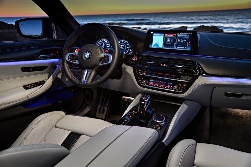 2018 BMW M5 Sedan Steering Wheel Detail