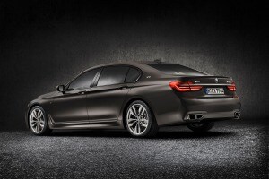 2017 BMW M760i xDrive Roars Into BMW Dealerships Early Next Year ...