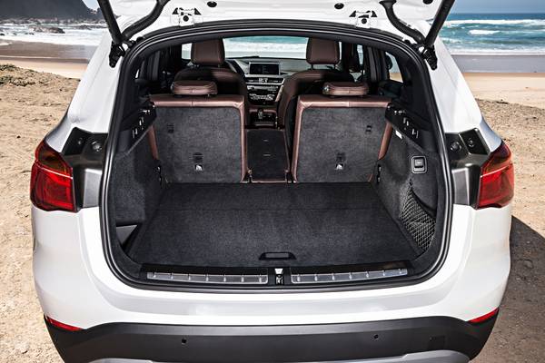 Duluth Car Dealerships >> 2018 Honda CR-V vs. 2018 BMW X1 Duluth Car Dealerships >> 2018 Honda CR-V vs. 2018 BMW X1