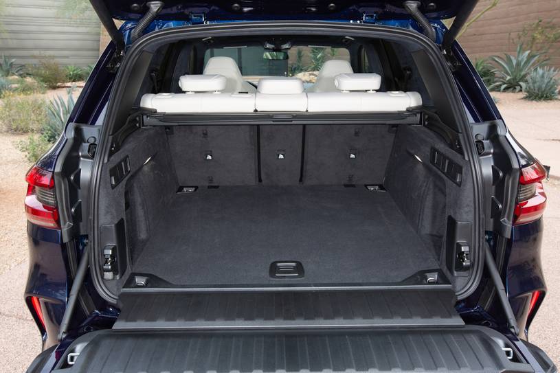 2022 BMW X5 M Interior Pictures