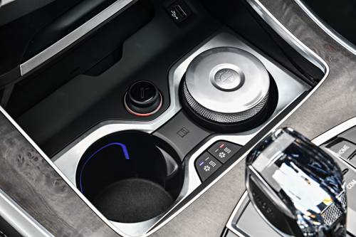 2019 BMW X5 xDrive40i 4dr SUV Cupholders