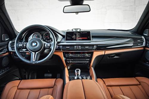 BMW X6 M 4dr SUV Dashboard