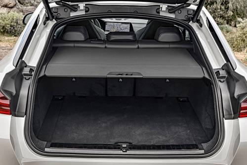 BMW X6 M 4dr SUV Cargo Area