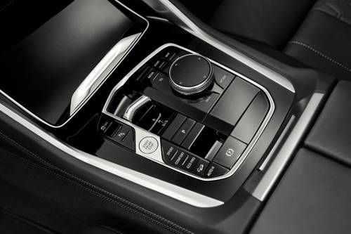 2024 BMW X6 M60i 4dr SUV Shifter