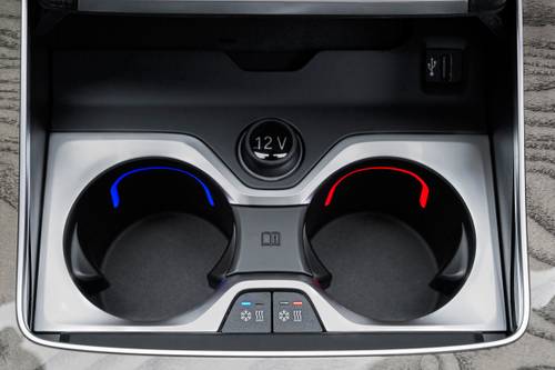2020 BMW X7 xDrive40i 4dr SUV Cupholders