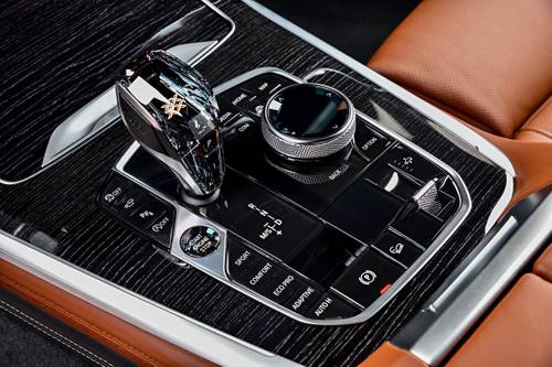 2020 BMW X7 xDrive50i 4dr SUV Shifter