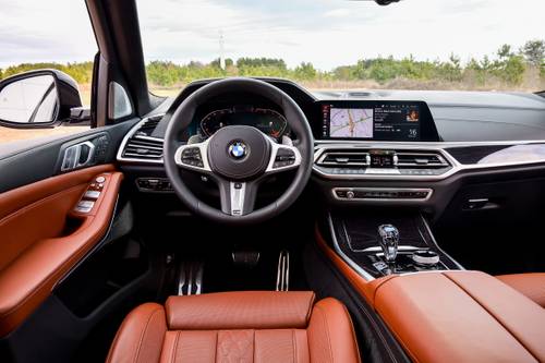 2020 BMW X7 xDrive50i 4dr SUV Steering Wheel Detail