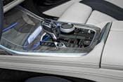 BMW X7 xDrive40i 4dr SUV Shifter. Options Shown.