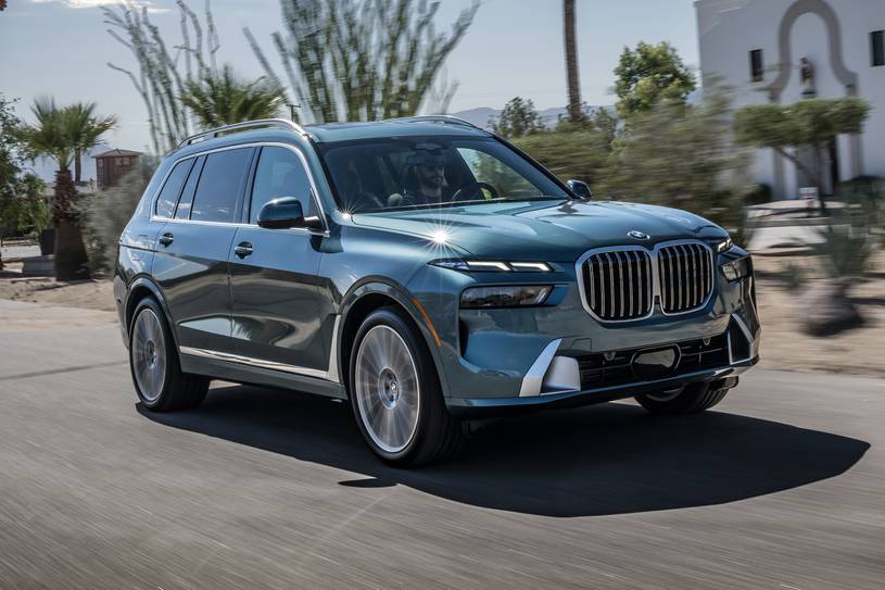 2023-bmw-x7-pictures-190-photos-edmunds
