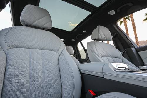 2025 BMW X7 M60i 4dr SUV Interior Detail