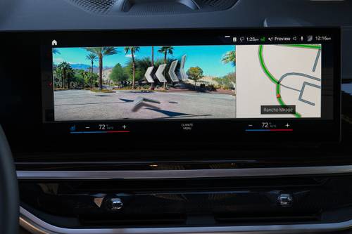 2025 BMW X7 xDrive40i 4dr SUV Center Console