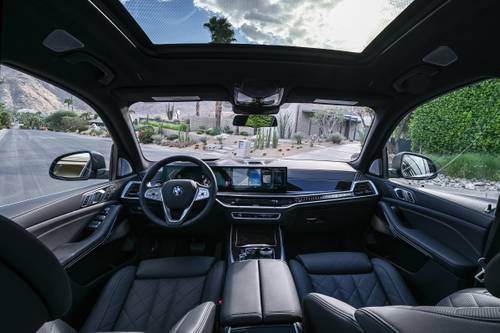 2025 BMW X7 xDrive40i 4dr SUV Dashboard