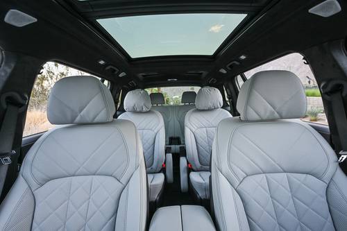 2026 BMW X7 M60i 4dr SUV Interior Detail