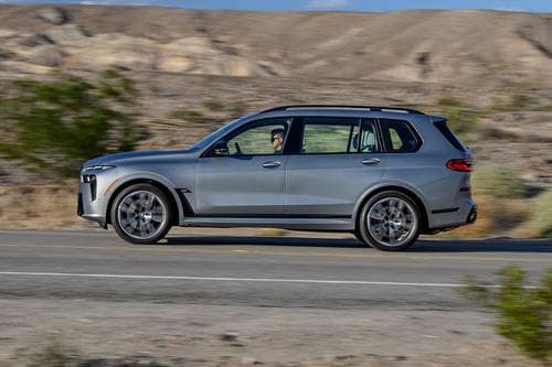 2026 BMW X7 M60i 4dr SUV Profile