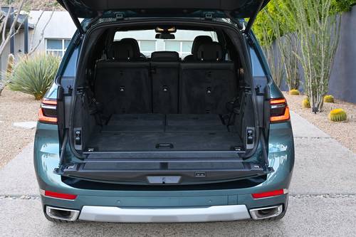 2026 BMW X7 xDrive40i 4dr SUV Rear Seats Down