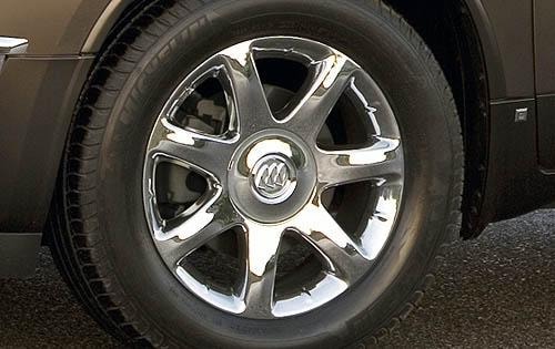 2009 Buick Enclave CXL Wheel Detail