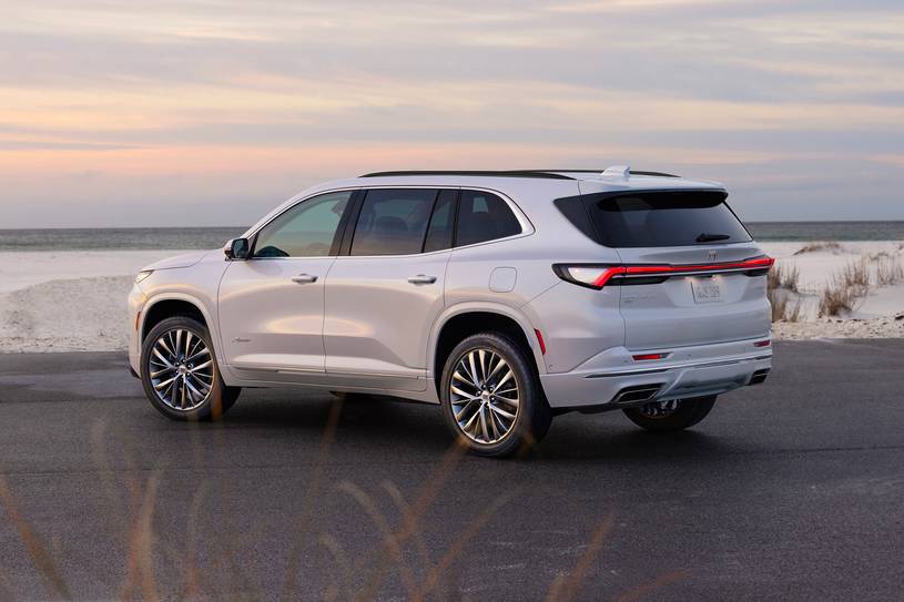 2026 Buick Enclave Avenir 4dr SUV Exterior