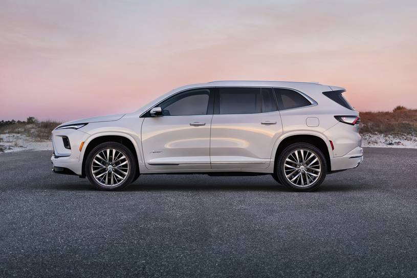 2026 Buick Enclave Avenir 4dr SUV Profile