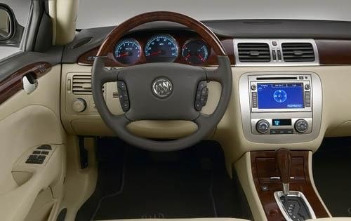 2010 Buick Lucerne CXL Dashboard