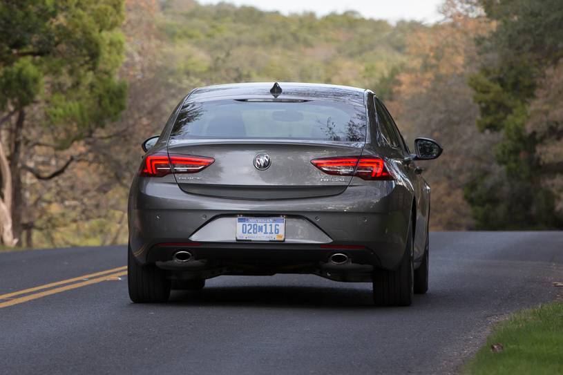 2019 Buick Regal Sportback Pictures 92 Photos Edmunds