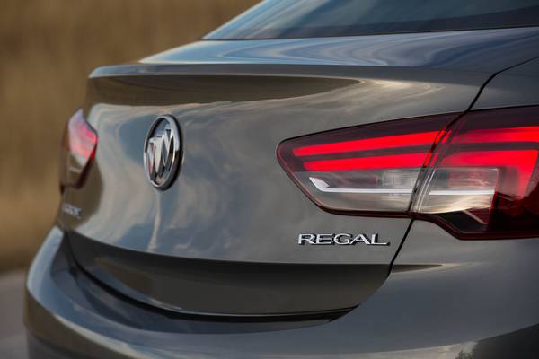 2019 Honda Accord Vs 2019 Buick Regal Sportback