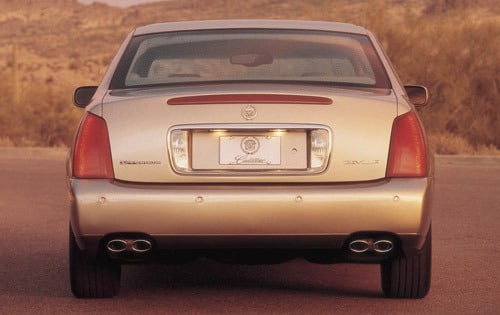 2000 Cadillac DeVille 4 Dr DHS Sedan