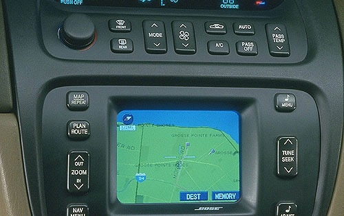 2000 Cadillac DeVille 4 Dr DTS Sedan with Navigation