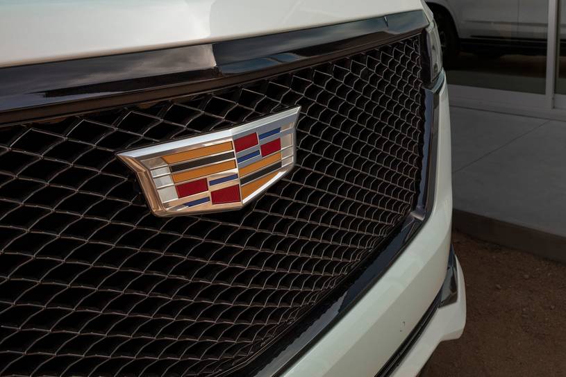 2023 Cadillac Escalade Sport Platinum 4dr SUV Front Badge