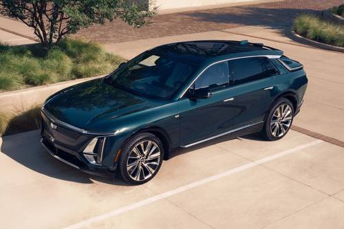 2026 Cadillac LYRIQ Signature Luxury 4dr SUV Exterior Shown