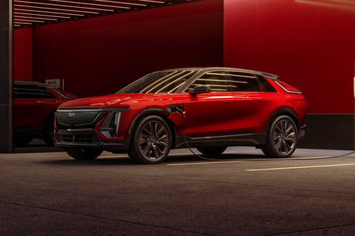 2026 Cadillac LYRIQ Signature Sport 4dr SUV Exterior Shown
