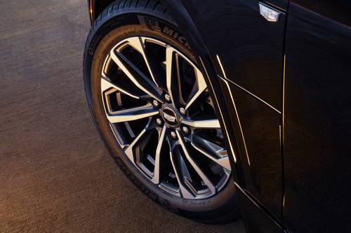 2026 Cadillac LYRIQ Signature Sport 4dr SUV Wheel