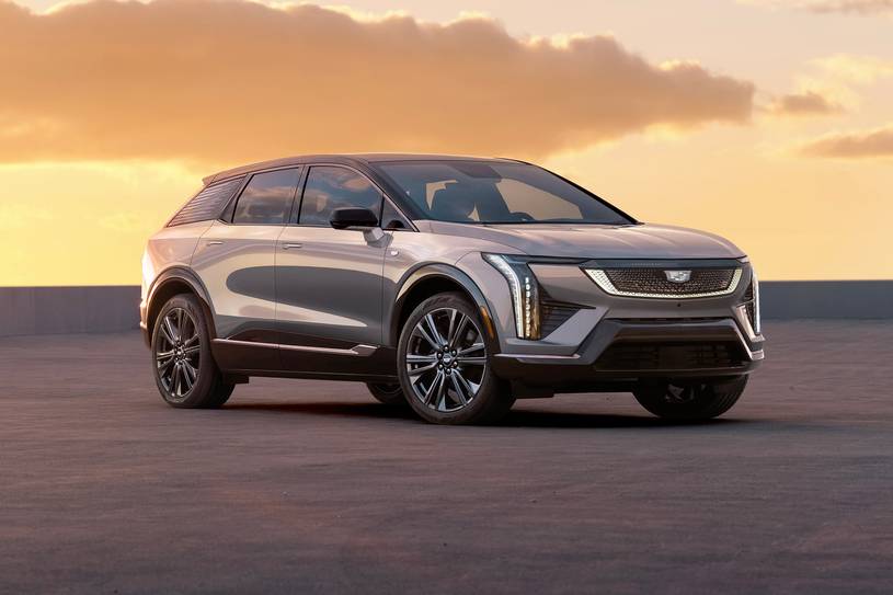 2026 Cadillac OPTIQ Premium Sport 4dr SUV Exterior Shown