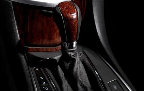 2011 Cadillac SRX Premium Shifter Detail