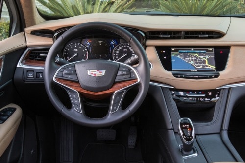 2017 Cadillac XT5 Premium Luxury 4dr SUV Steering Wheel Detail