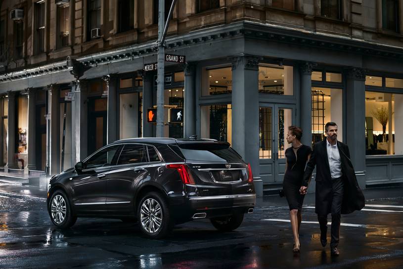 2019 Cadillac Xt5 Pictures 172 Photos Edmunds