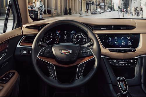 Cadillac XT5 Premium Luxury 4dr SUV Steering Wheel Detail