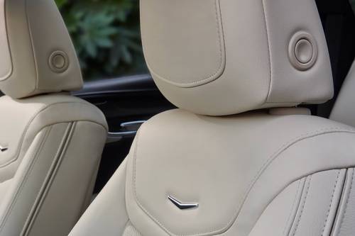 2026 Cadillac XT5 Premium Luxury 4dr SUV Interior Detail