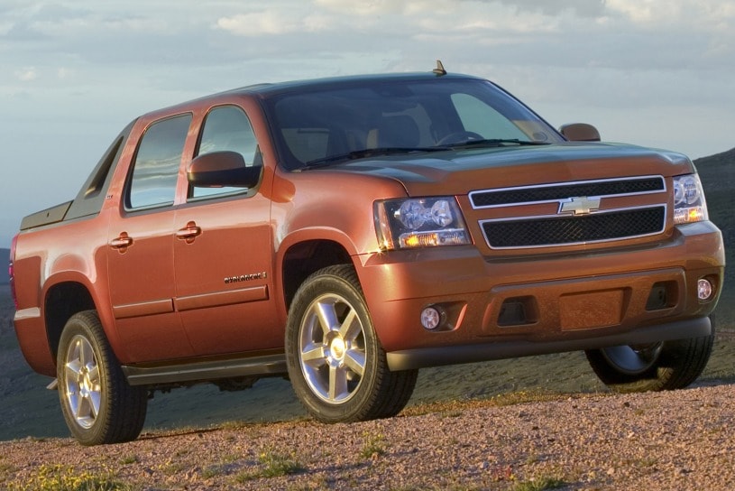 Used 2008 Chevrolet Avalanche Consumer Reviews - 50 Car Reviews | Edmunds 2008 Chevy Avalanche Pros And Cons