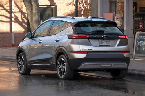 2022 Chevrolet Bolt EUV Premier 4dr Hatchback Exterior Shown