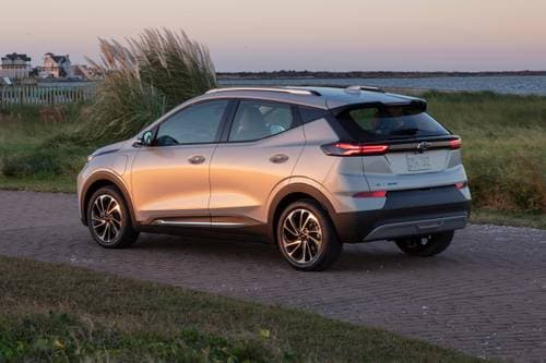 2022 Chevrolet Bolt EUV Premier 4dr Hatchback Exterior Shown