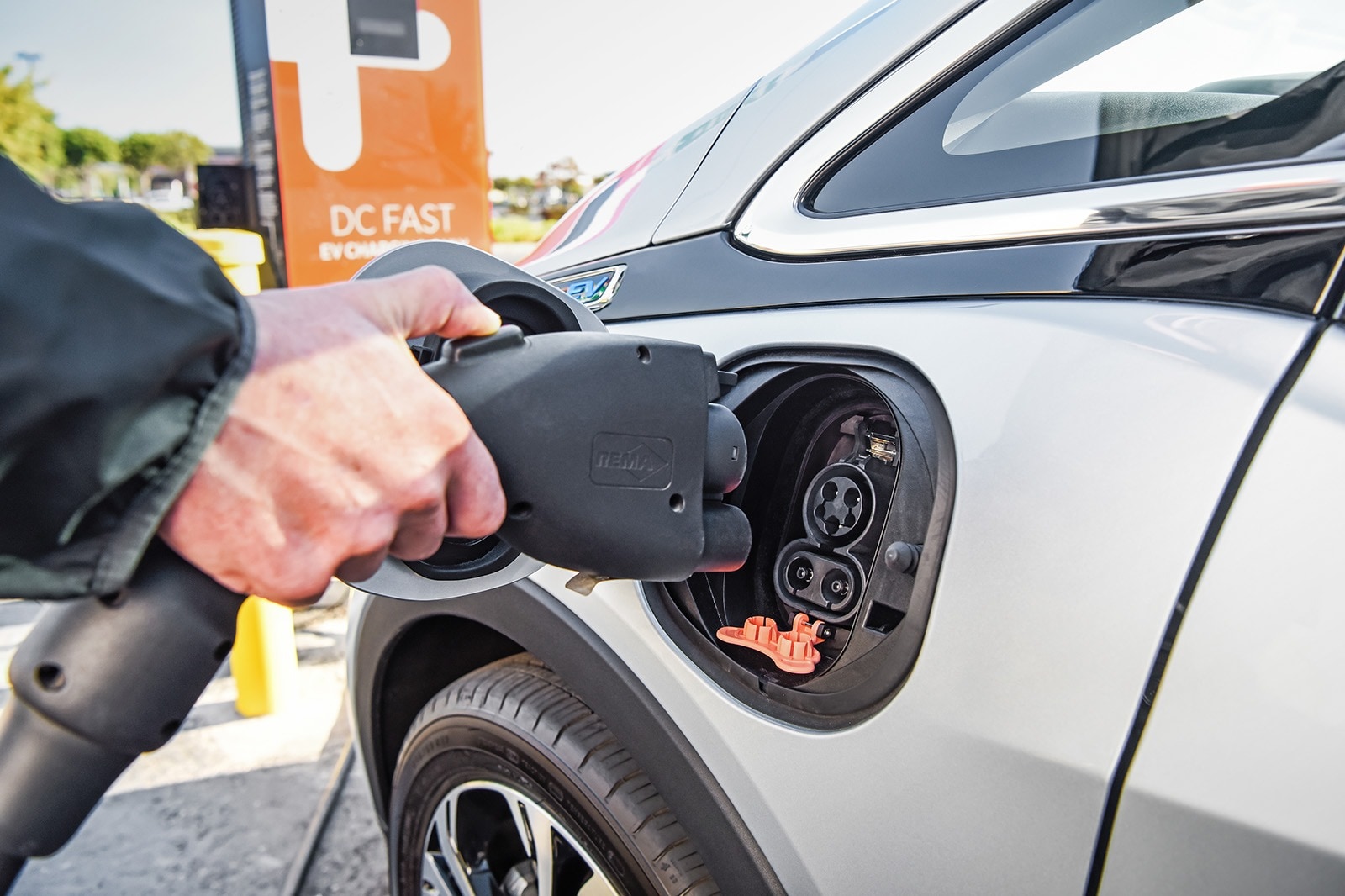 Best Electric Cars Top Rated Evs For 2019 Edmunds