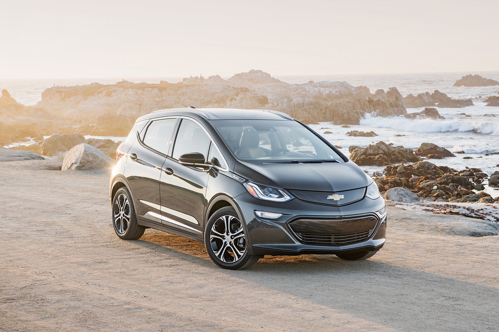Best Electric Cars Top Rated Evs For 2019 Edmunds