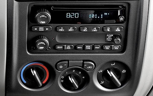 2008 Chevrolet Colorado LS Center Console