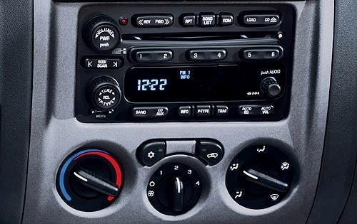 2008 Chevrolet Colorado LT Center Console