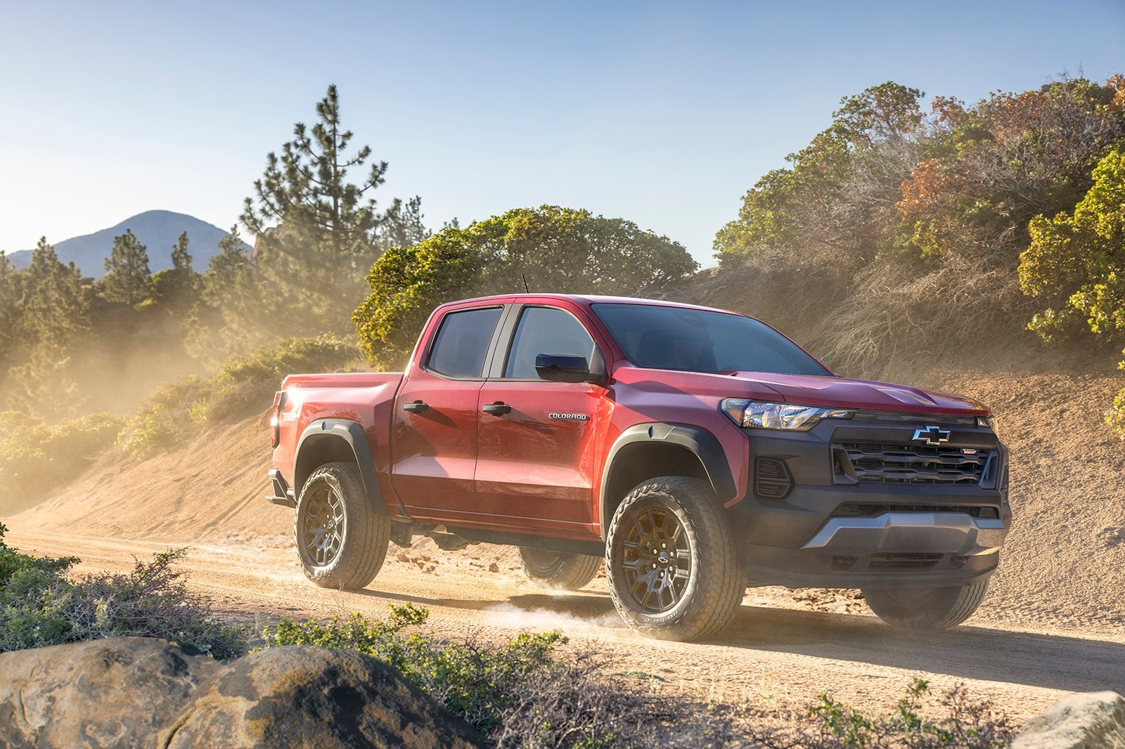 2023 Chevrolet Colorado Debuts With Sharp New Looks, Improved Cabin