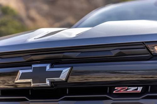 Chevrolet Colorado Z71 Crew Cab Pickup Front Badge