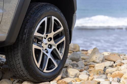 Chevrolet Colorado Z71 Crew Cab Pickup Wheel. Convenience Package III Shown.