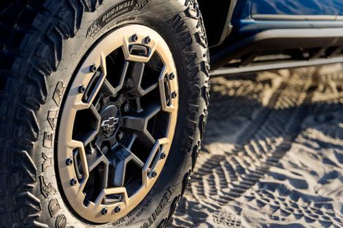 Chevrolet Colorado ZR2 Crew Cab Pickup Exterior Detail. Desert Package Shown.